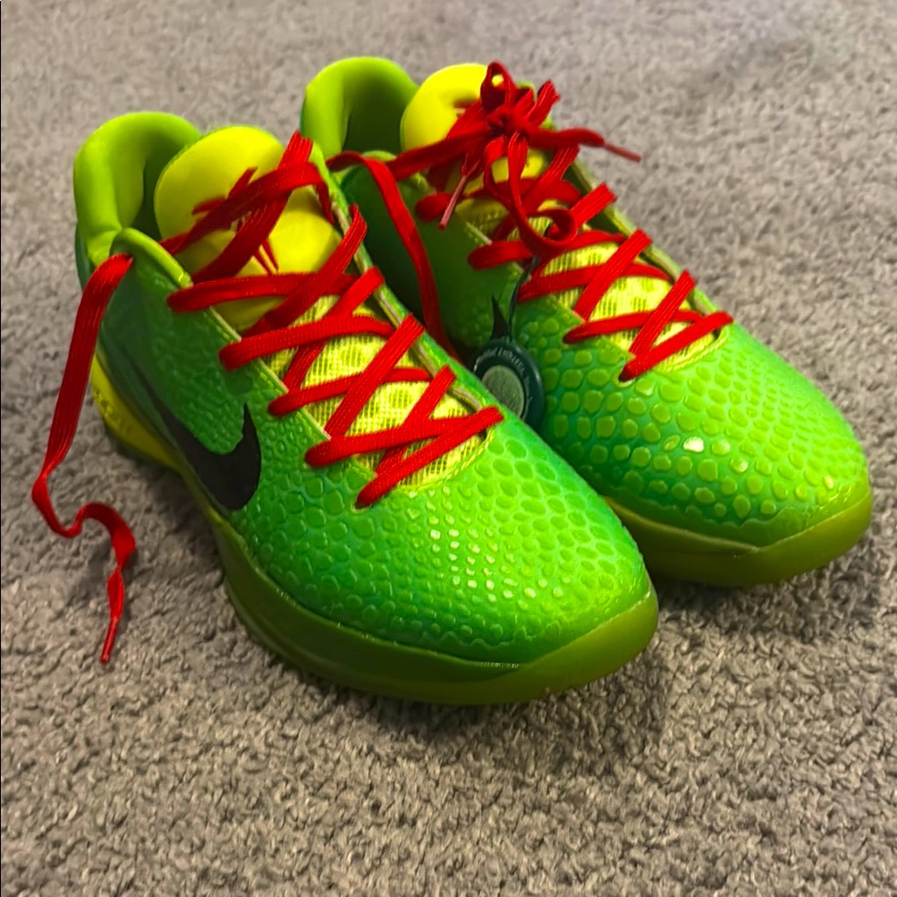 Kobe Grinches